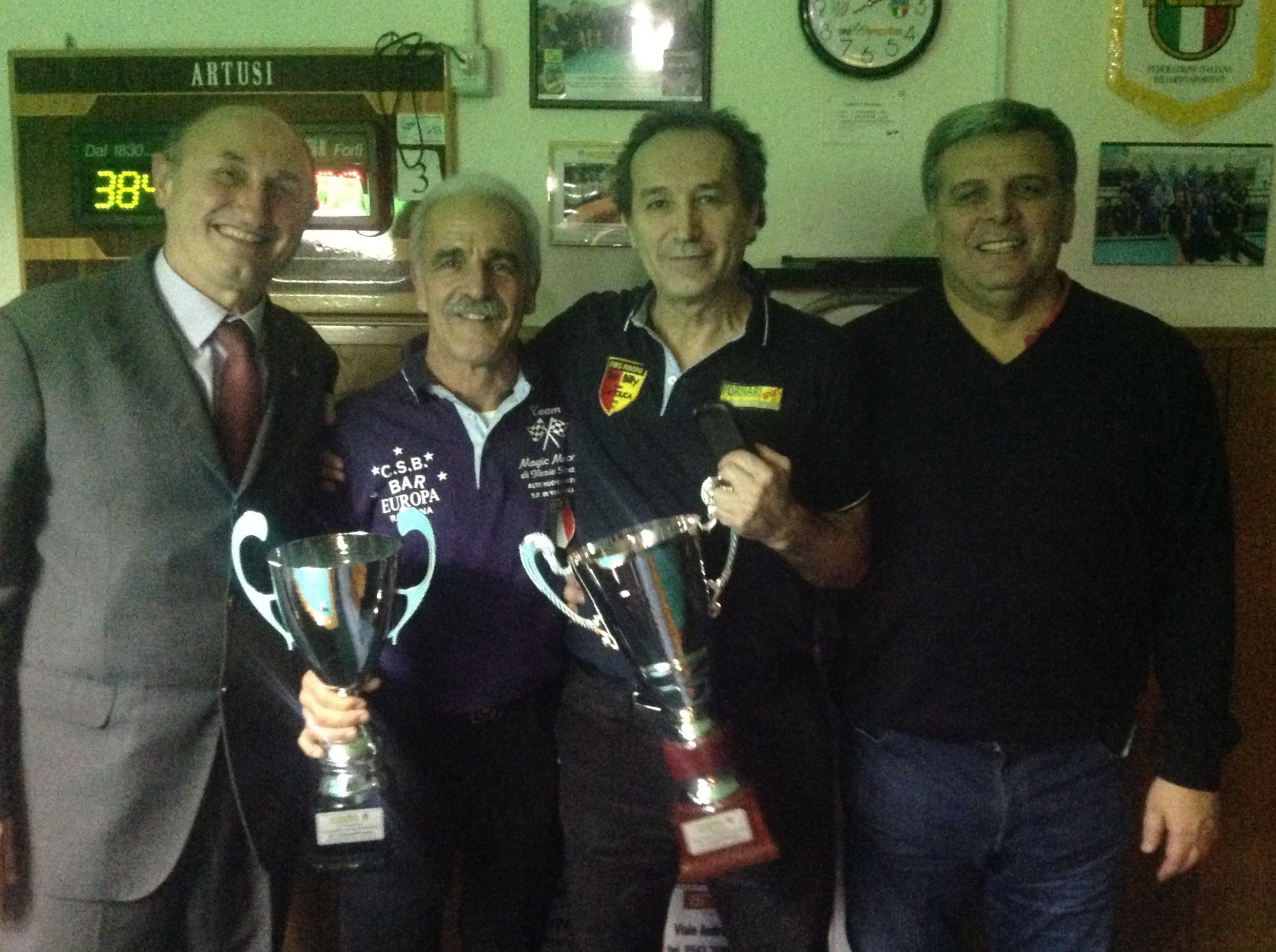 Il vincitore ed il 2° classificato con il Presidente Regionale Loris De Cesari e De Simone Giuseppe
